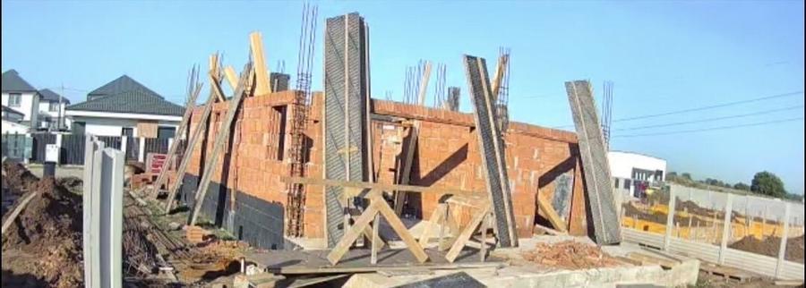 Teren 363 mp + casa inceputa in Comuna Berceni strada Aviatorilor (zona foarte buna) - 1