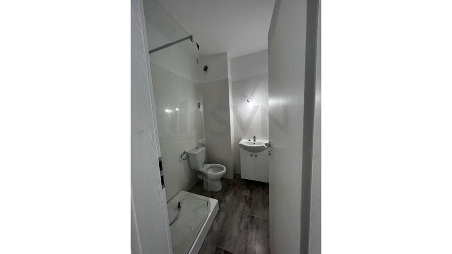 Apartament cu 3 camere decomandat în Aviației