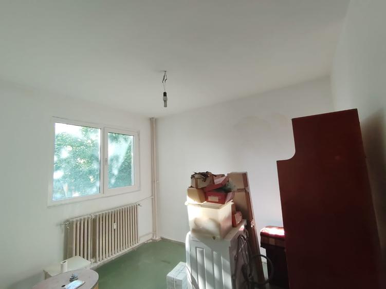 Apartament cu 3 camere circular în Drumul Taberei