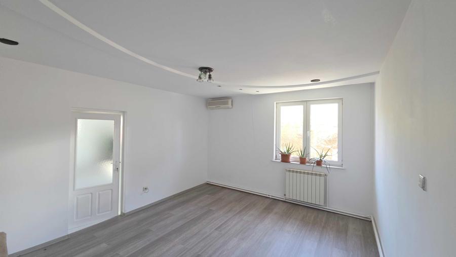 Spațiu comercial, de 82 mp, în Central