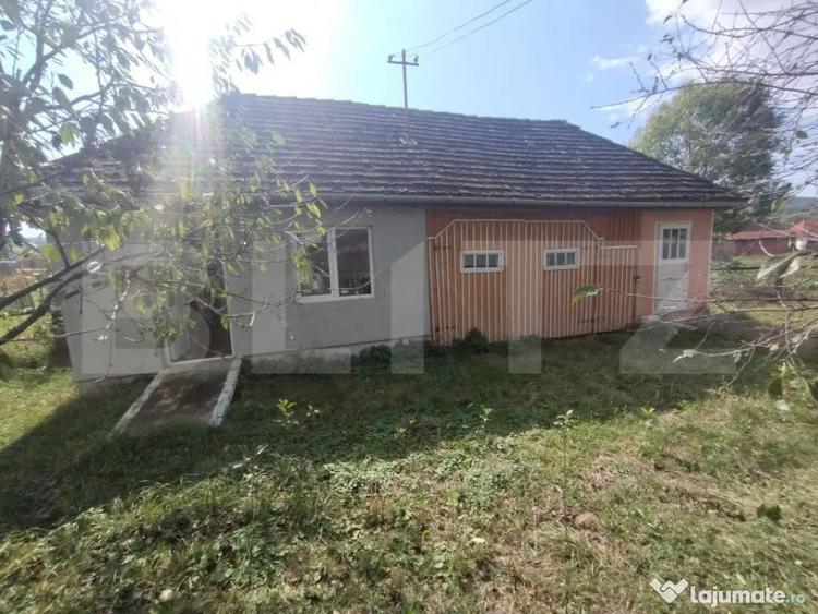 Casă cu 3 camere cu Teren 800 Mp în Central