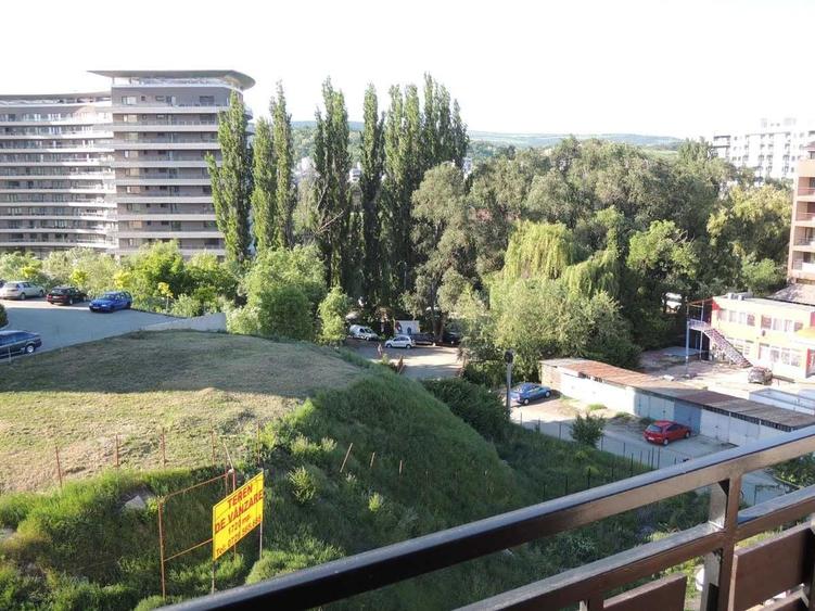 Garsonieră decomandată în Exterior Vest