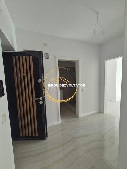 Apartament cu 3 camere decomandat în Theodor Pallady