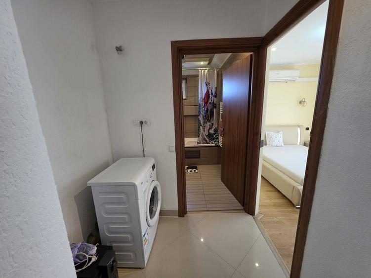 Apartament cu 3 camere decomandat, mobilat în Zorilor
