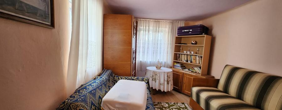 Casă individuală cu 3 camere cu Canalizare în Florilor