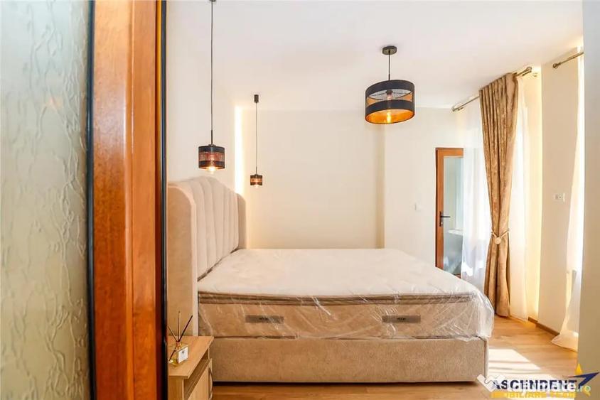 Apartament cu 3 camere nedecomandat în Est