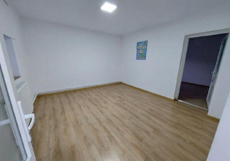 Casă cu 5 camere cu Teren 700 Mp în Central