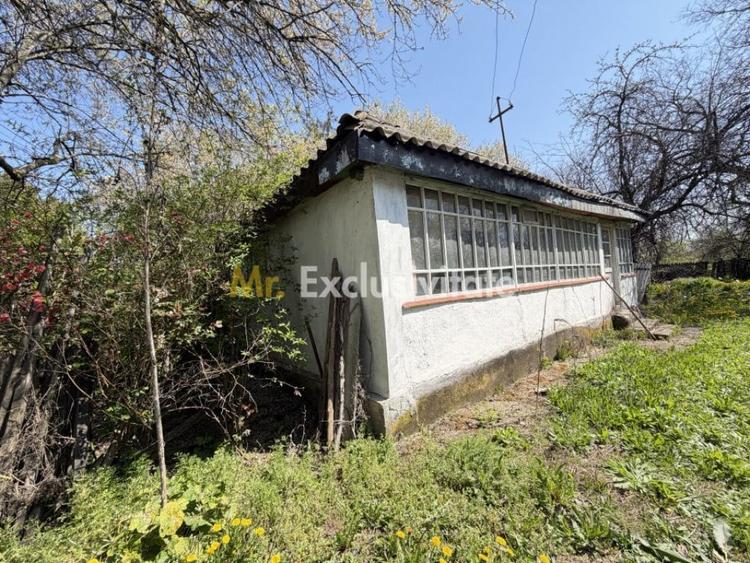 Teren de 1047 mp, în Lunca
