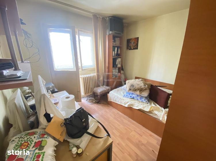 Apartament cu 3 camere decomandat în Rahova