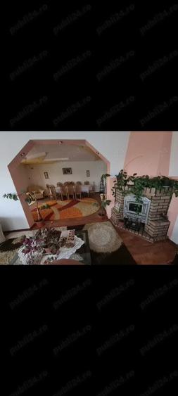 Casă cu 6 camere în Vadu Moldovei