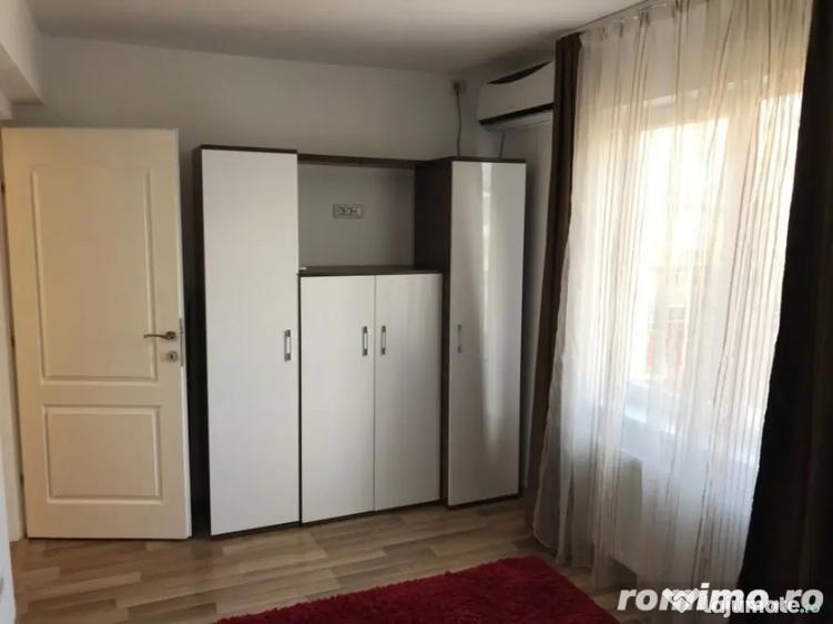 Apartament cu 2 camere decomandat în Gara de Nord
