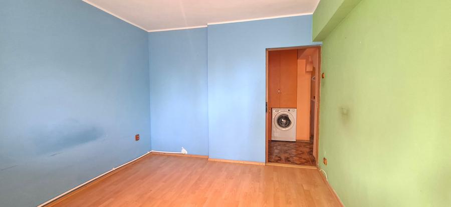 Apartament cu 2 camere decomandat în Micro 18