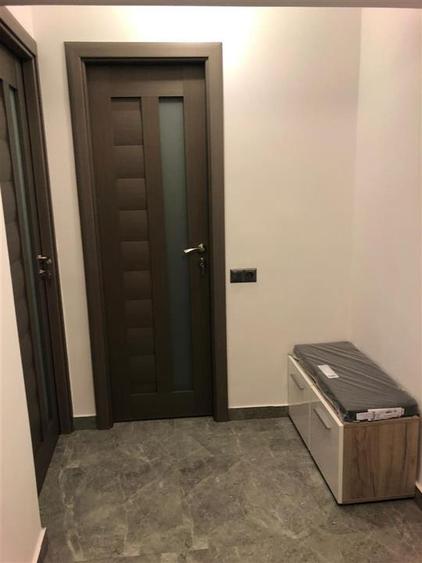 Apartament cu 2 camere semidecomandat, mobilat în Independenței