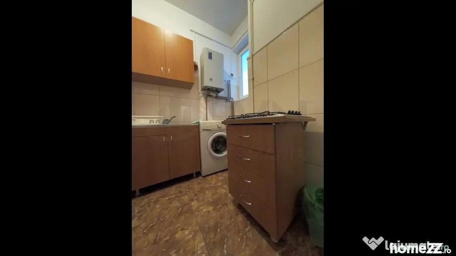 Apartament cu 2 camere decomandat în Moșilor