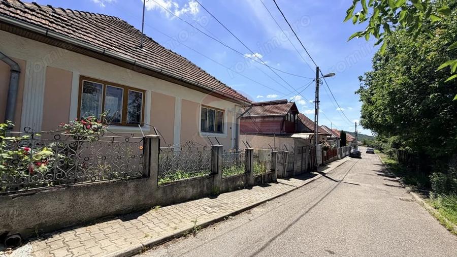 Casă cu 3 camere cu Teren 700 Mp în Vitrometan