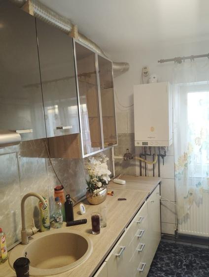 Apartament cu 2 camere semidecomandat în Dâmbovița