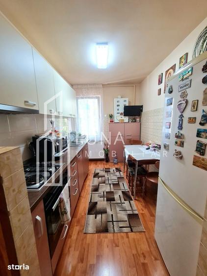 Apartament cu 3 camere decomandat în Tudor Vladimirescu