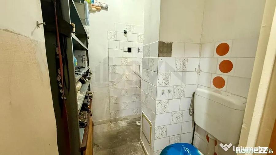 Apartament cu 4 camere decomandat în Colentina