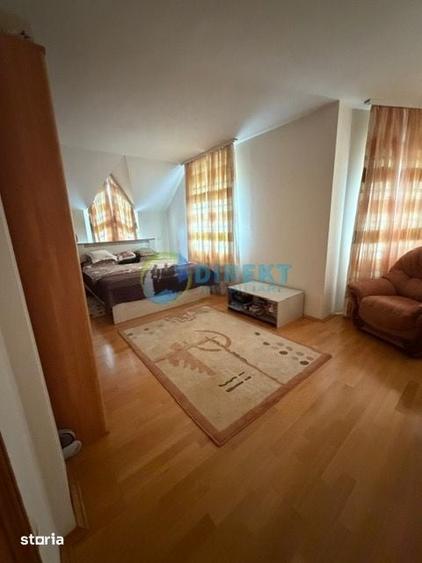 Casă cu 10 camere cu Teren 465 Mp în Ultracentral