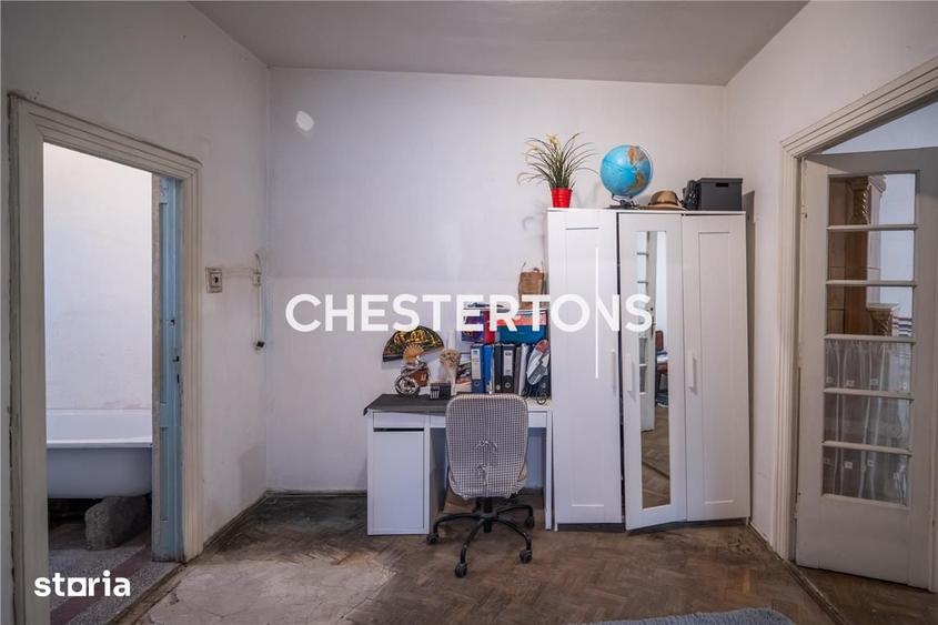 Casă cu 9 camere cu Teren 367 Mp în Pantelimon