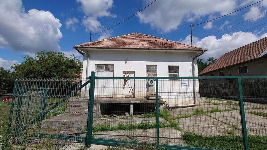 Spațiu comercial, de 301 mp, în Dârjiu