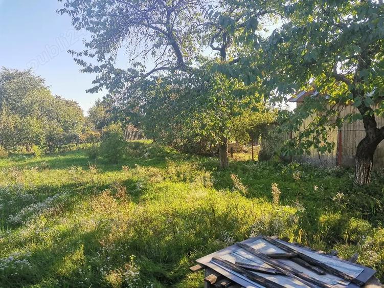 Casă cu 5 camere cu Teren 1300 Mp în Central