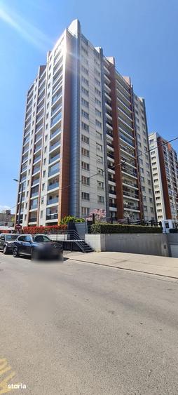 Apartament cu 3 camere decomandat în Dudești