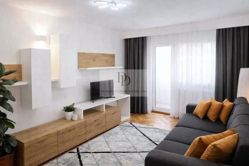 Apartament cu 3 camere decomandat, mobilat în Zorilor