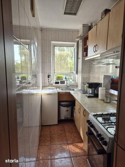 Apartament cu 3 camere în Florilor