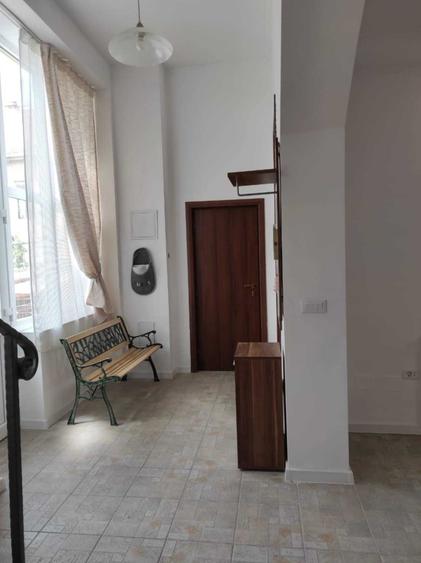 Casă cu 3 camere în Central