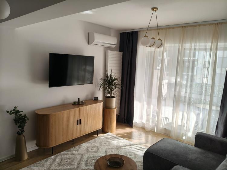 Apartament cu 2 camere decomandat în Sânpetru