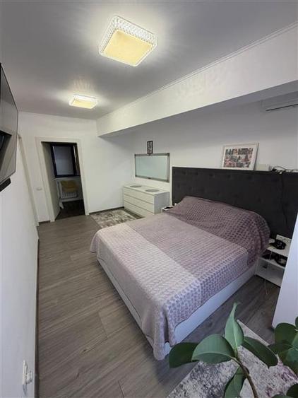 Apartament cu 4 camere decomandat, mobilat în Stadion