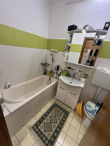 Garsonieră decomandată în Valea Ialomiței