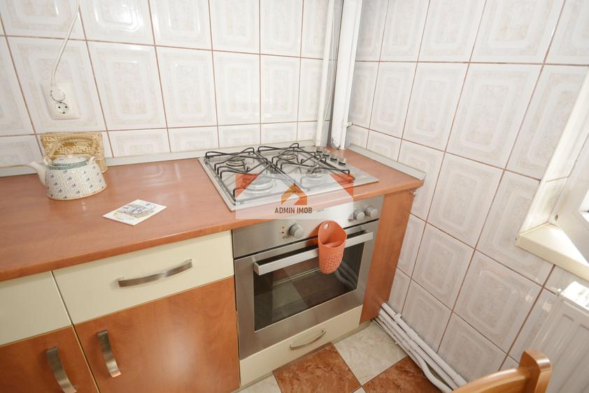 Apartament cu 3 camere decomandat în Brâncoveanu