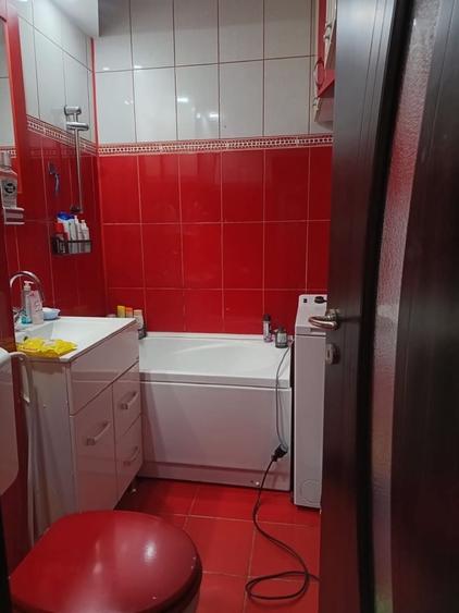 Garsonieră decomandată în Central