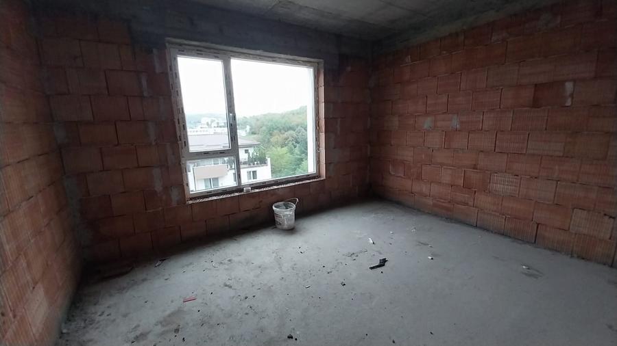 Duplex cu 4 camere cu Teren 280 Mp în Florești