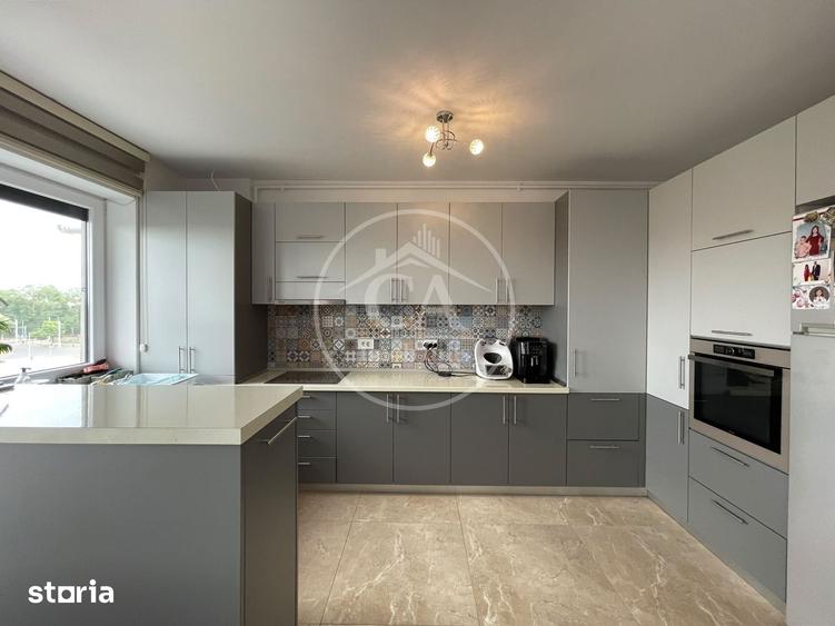 Apartament cu 3 camere decomandat în Iosia