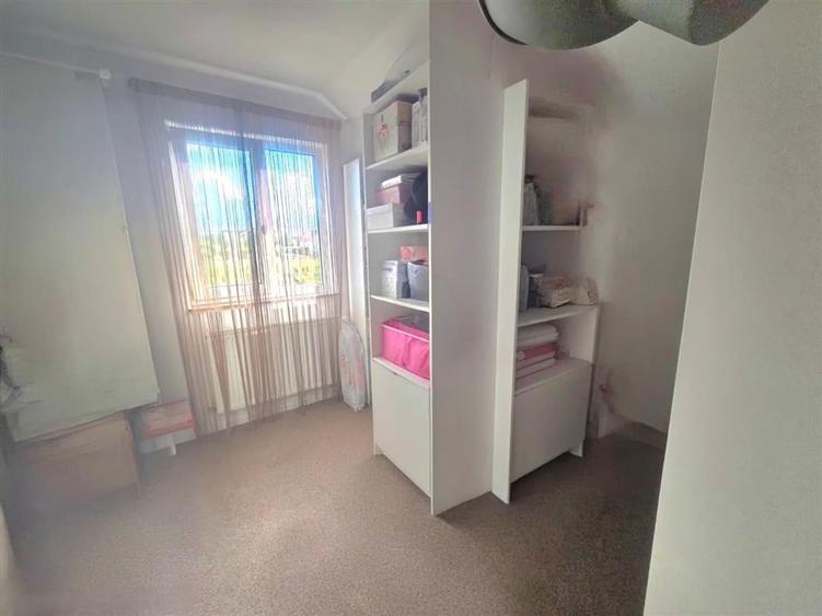 Casă individuală cu 5 camere cu Teren 286 Mp în Moara