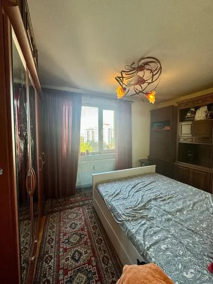 Apartament cu 3 camere semidecomandat, mobilat în Obor