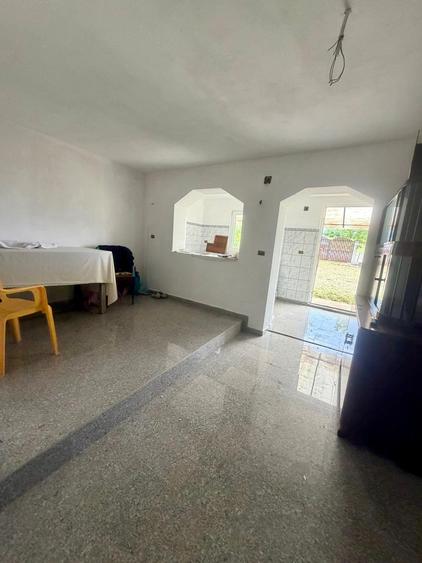 Casă individuală cu 5 camere cu Teren 700 Mp în Cetate