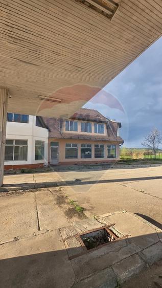 Spațiu comercial, de 400 mp, în Ațel