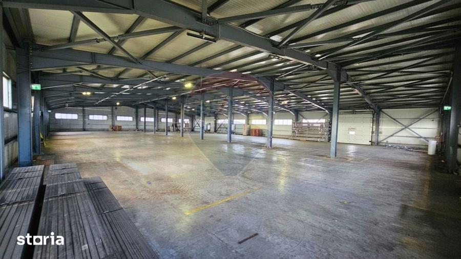 Spațiu comercial, de 9,697.38 mp, în Ariceștii Rahtivani