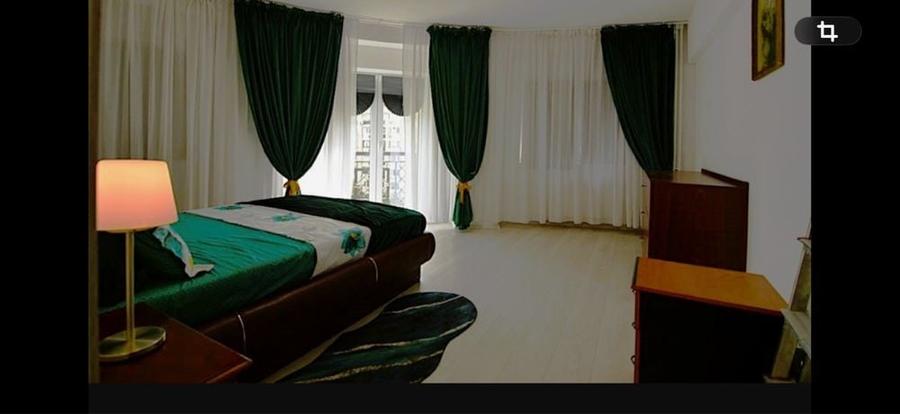 Apartament cu 3 camere în Decebal