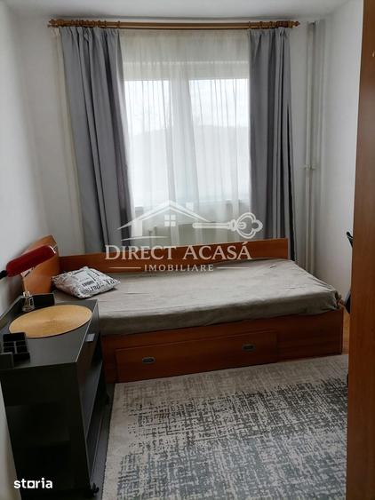 Apartament cu 3 camere în Dâmbu Pietros