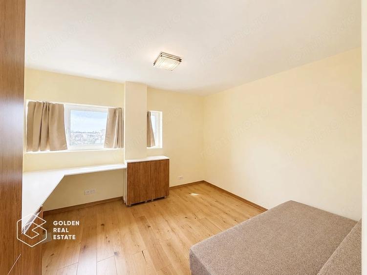 Apartament cu 4 camere semidecomandat în Micălaca