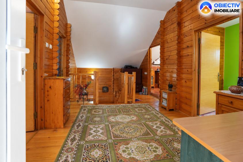 Casă individuală cu 6 camere cu Teren 2199 Mp în Gârcina