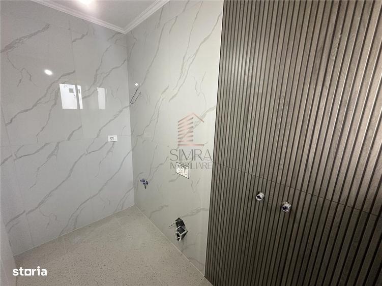 Casă cu 4 camere în Sântandrei