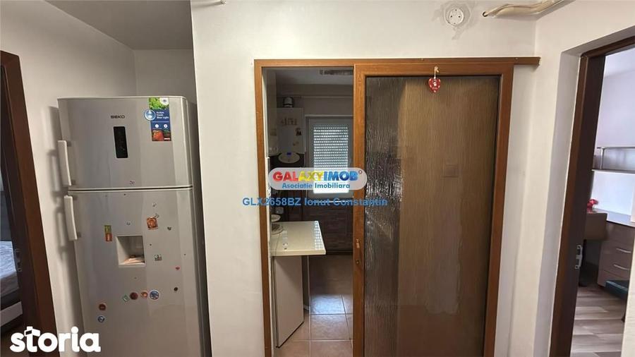 Vanzare apartament 3 camere zona CENTRALA - 1