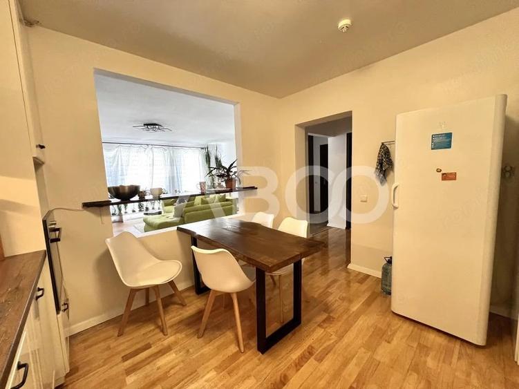 Apartament cu 4 camere semidecomandat în Între Lacuri