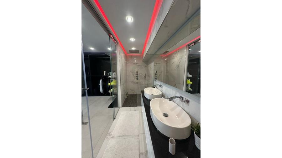 Apartament cu 4 camere decomandat, mobilat în Unirii